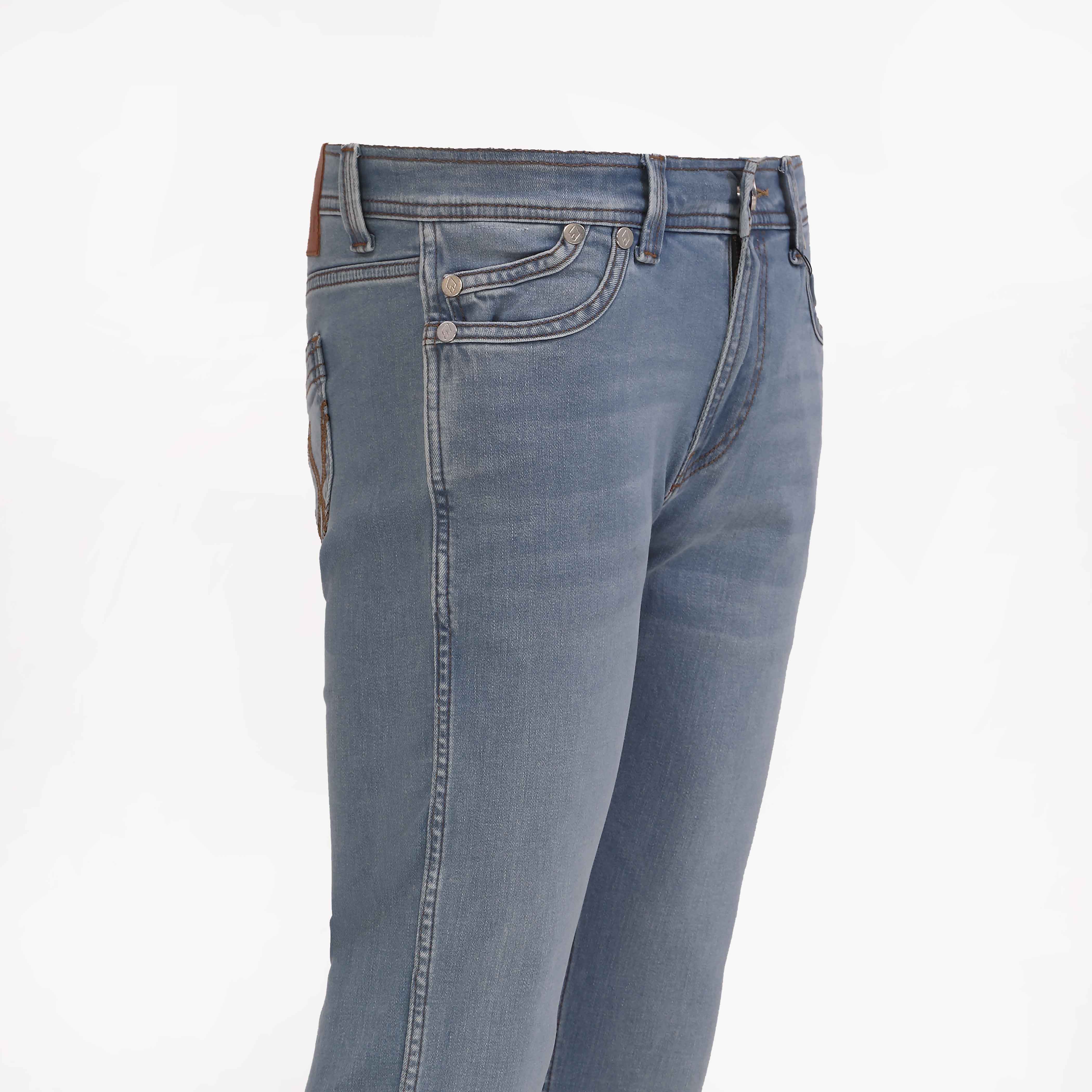 Slim Fit
