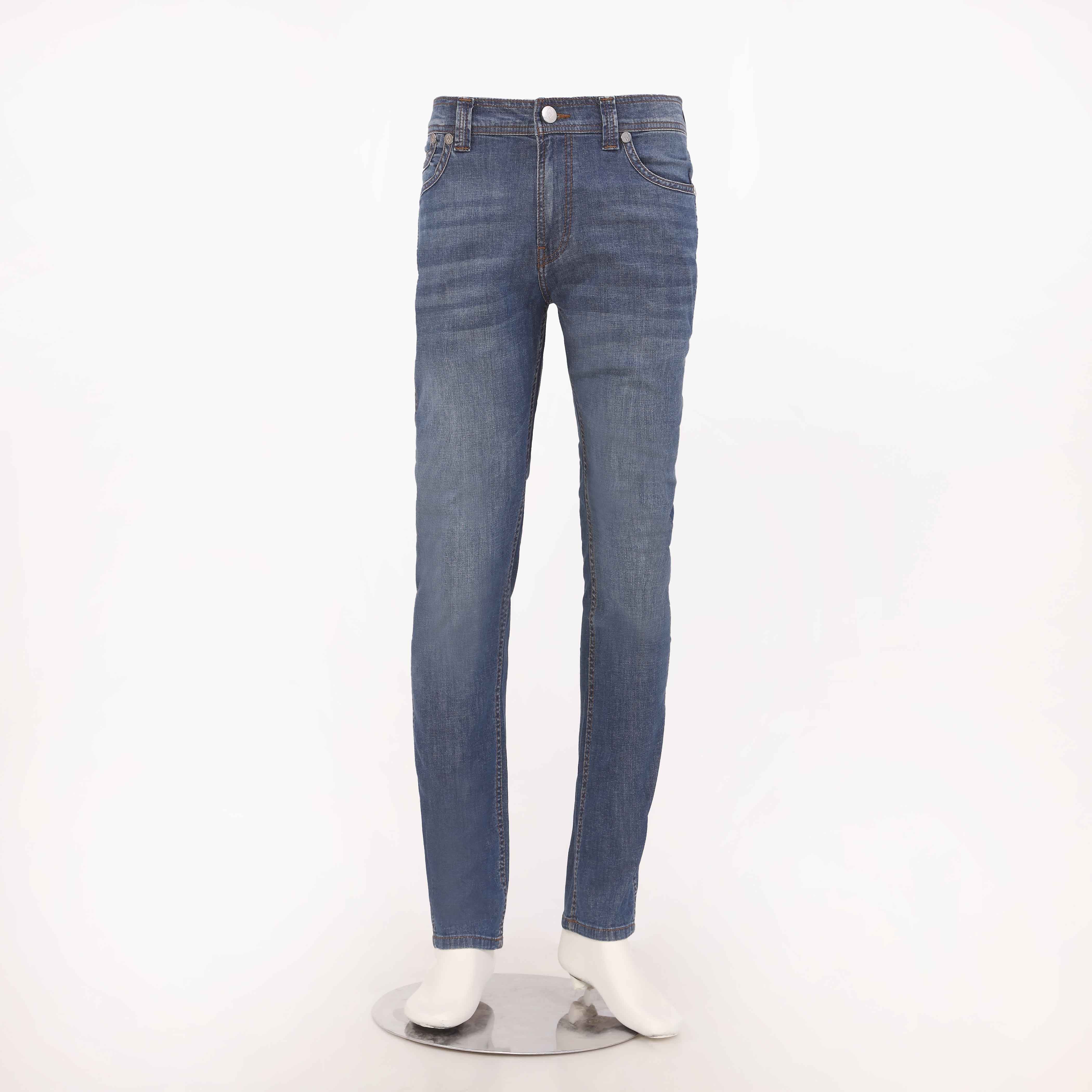 Slim Fit